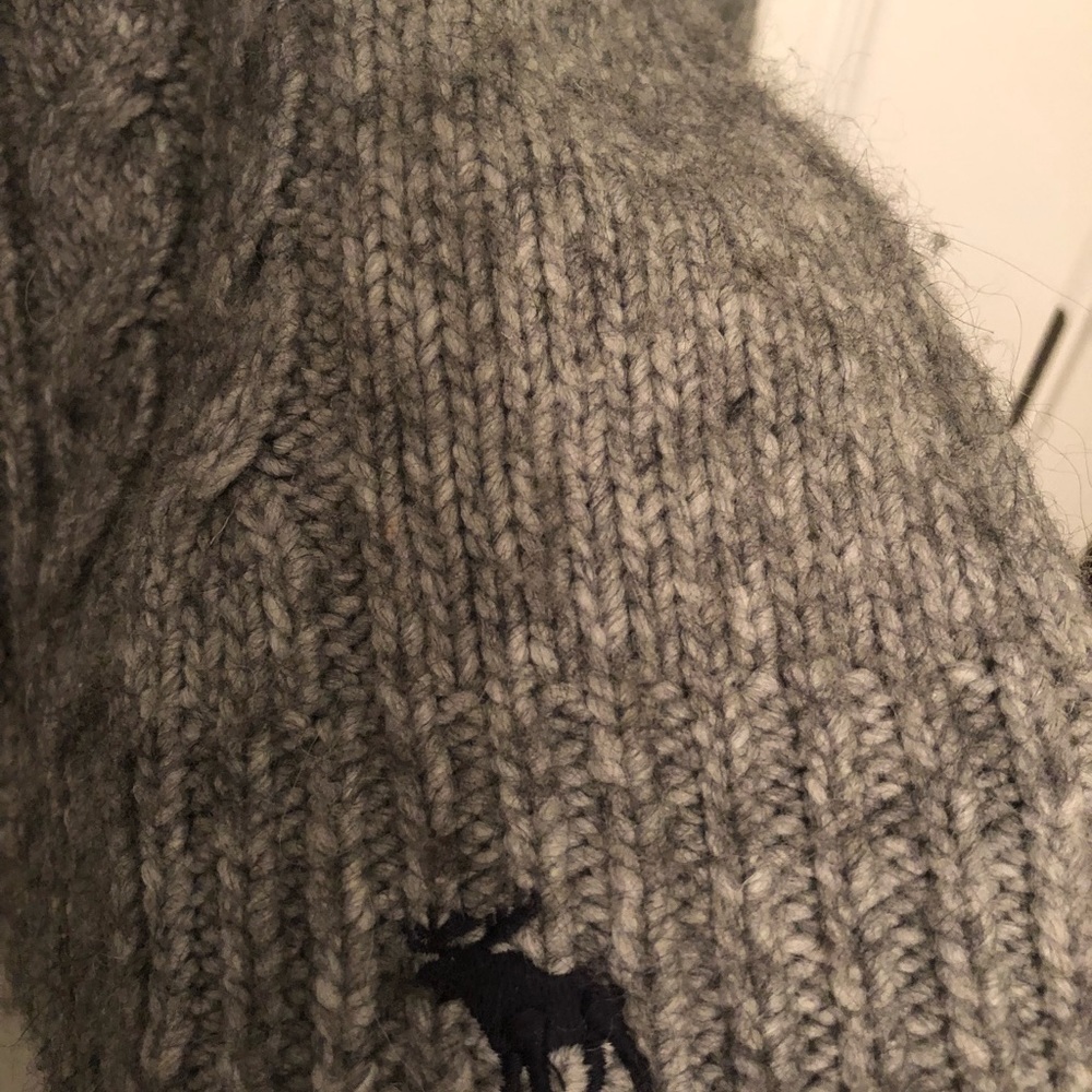 Sweater - Picture 2 of 3
